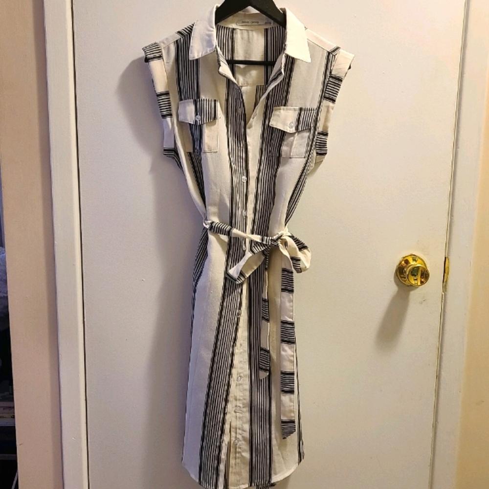 🍒2/$30 Bishop + Young striped tunic / dress